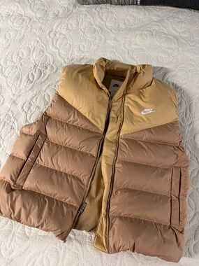 Nike Therma-Fit Quilted Jacket in Light Tan and Camel